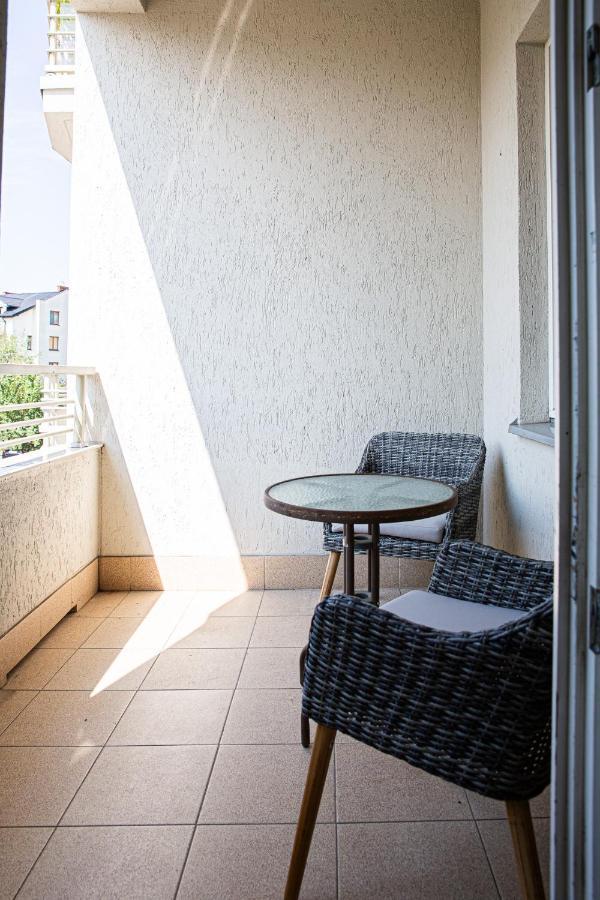 Apartment Ten Warszawa Eksteriør bilde